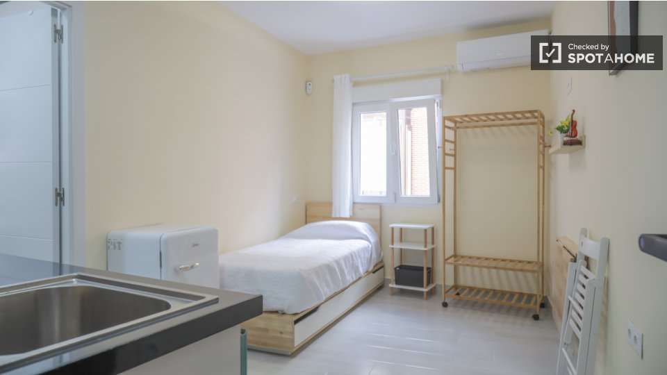 Fotografía del inmueble reportado: 950 €/mes — Madrid, Madrid