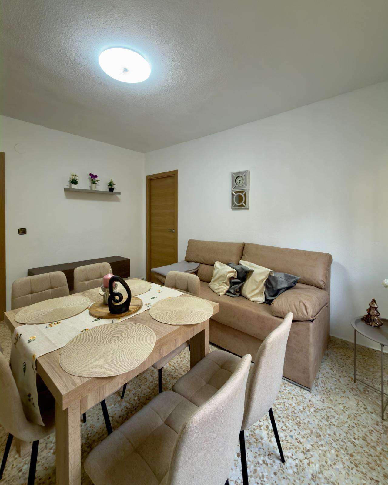 Fotografía del inmueble reportado: 900 €/mes — Granada, Granada
