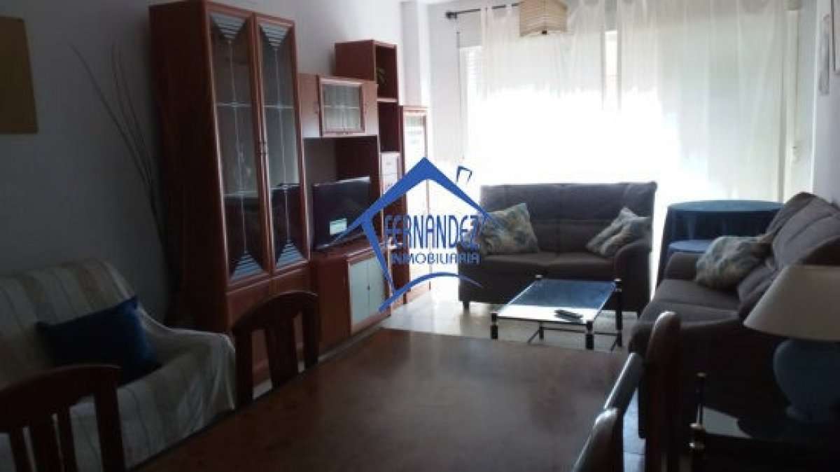 Fotografía del inmueble reportado: 900 €/mes — Cáceres, Cáceres
