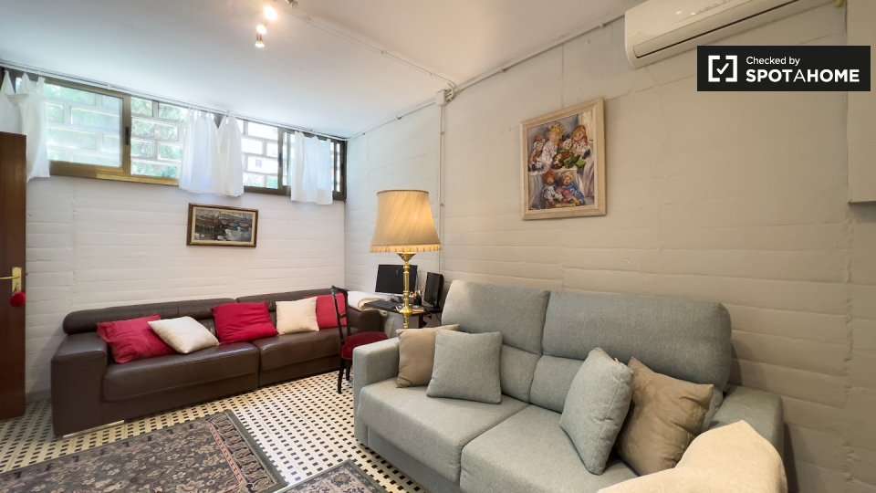 Fotografía del inmueble reportado: 850 €/mes — Barcelona, Barcelona