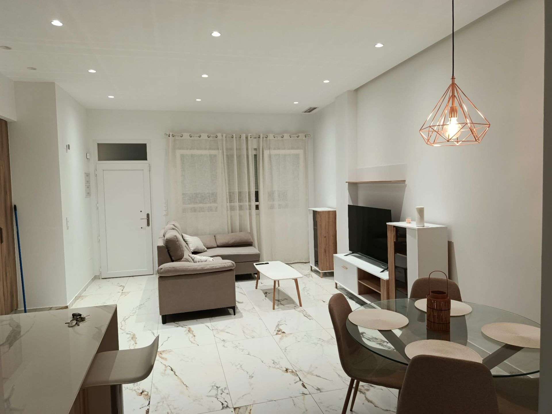 Fotografía del inmueble reportado: 1.100 €/mes — Torrevieja, Torrevieja