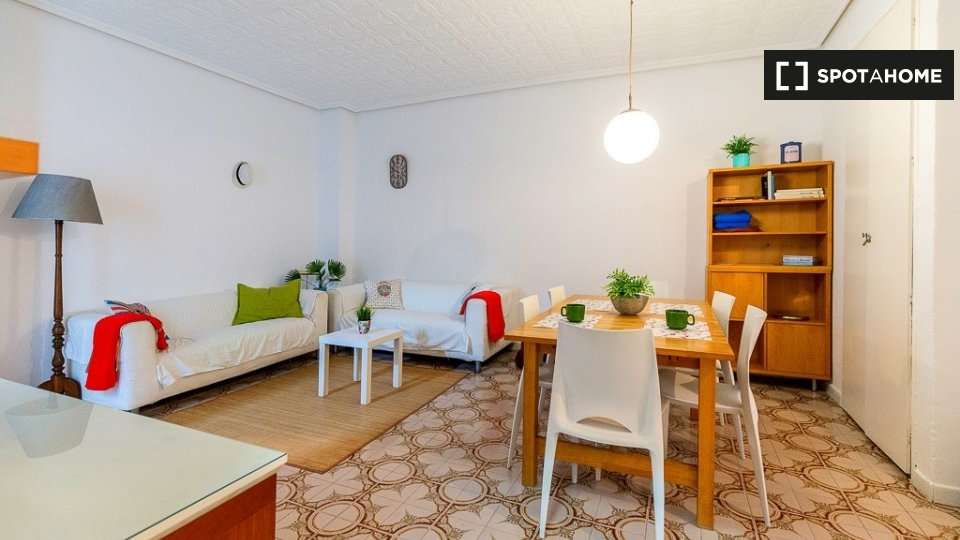 Fotografía del inmueble reportado: 1.160 €/mes — Valencia, Valencia