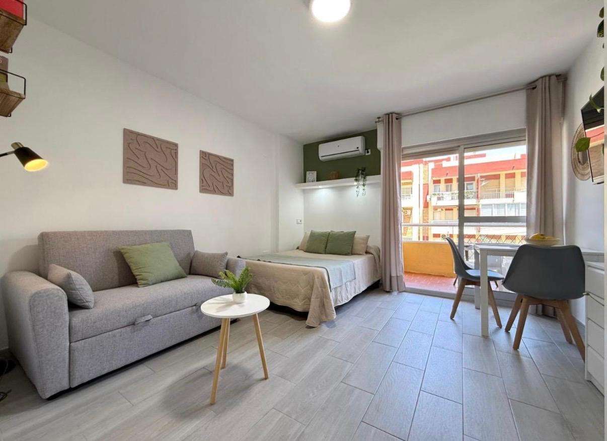 Fotografía del inmueble reportado: 800 €/mes — Benalmadena Costa, Benalmadena Costa