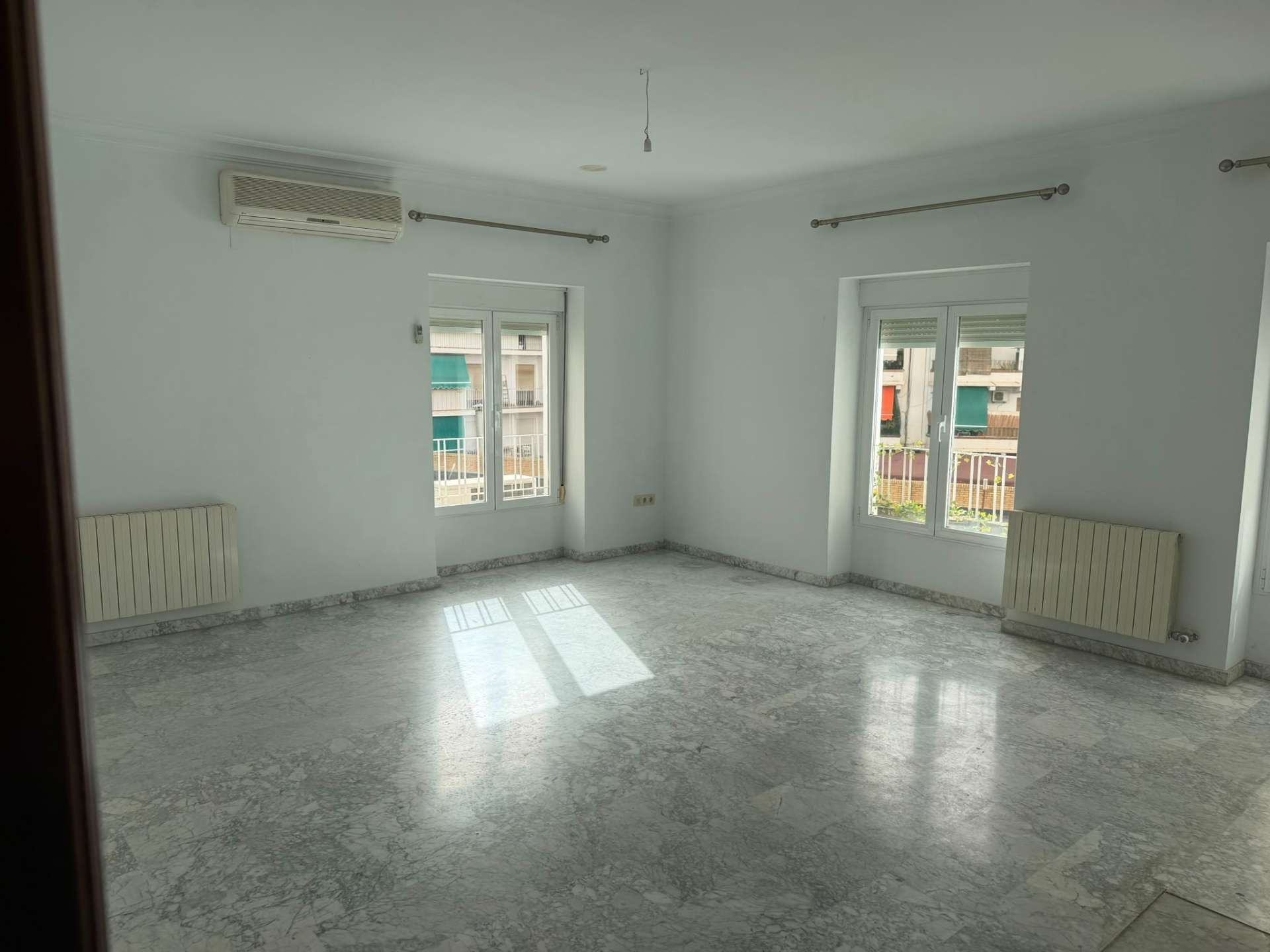 Fotografía del inmueble reportado: 1.100 €/mes — Granada, Granada