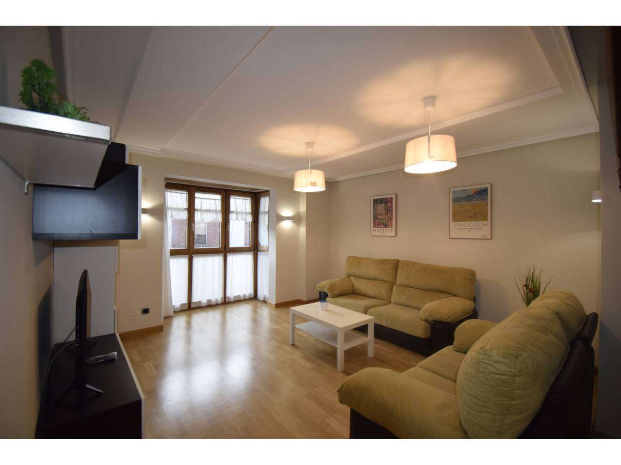 Fotografía del inmueble reportado: 890 €/mes — León, León