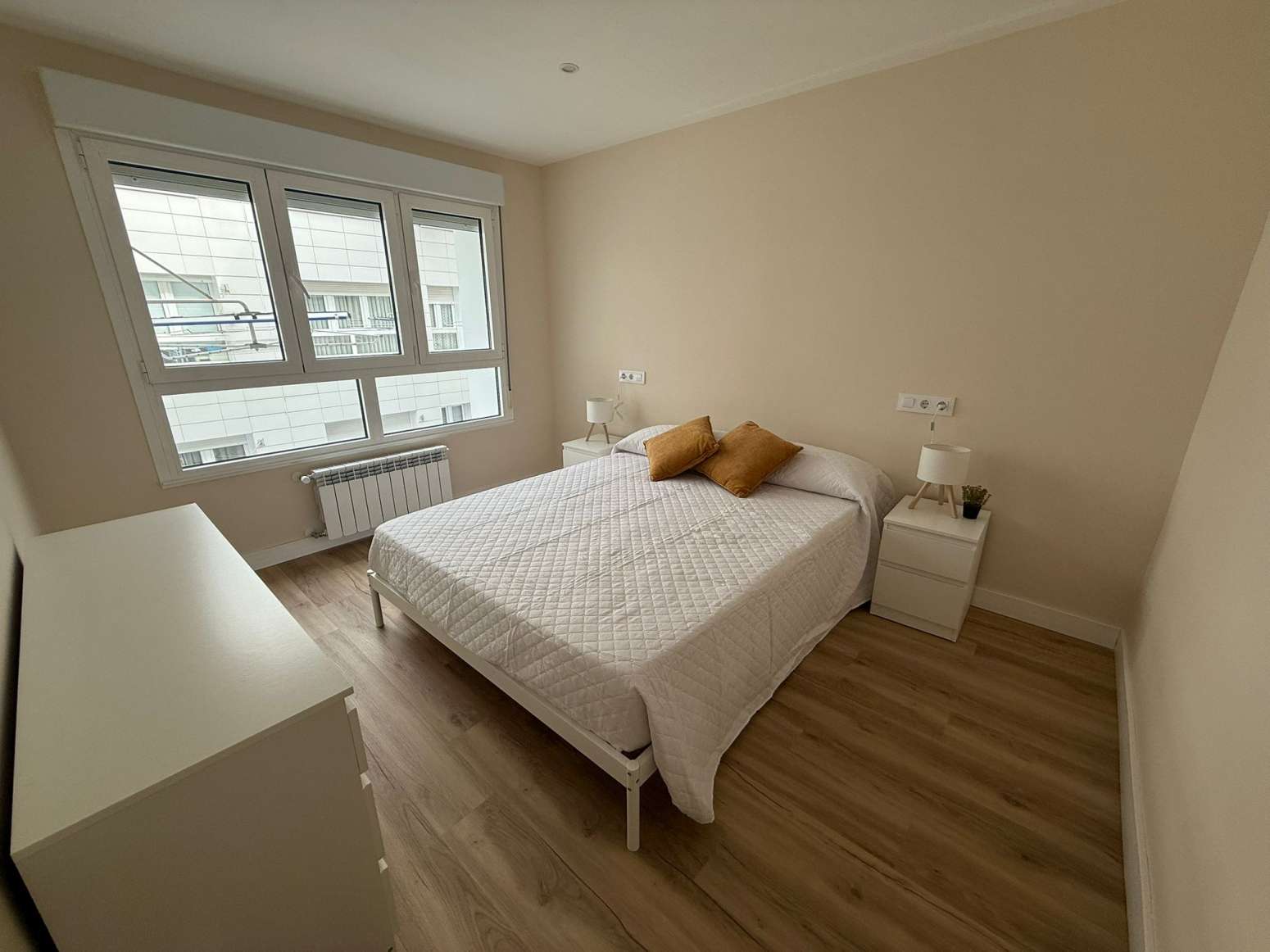 Fotografía del inmueble reportado: 2.400 €/mes — Gijón, Gijón
