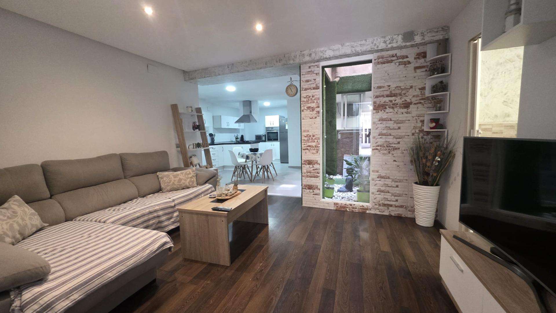 Fotografía del inmueble reportado: 700 €/mes — Elche, Elche