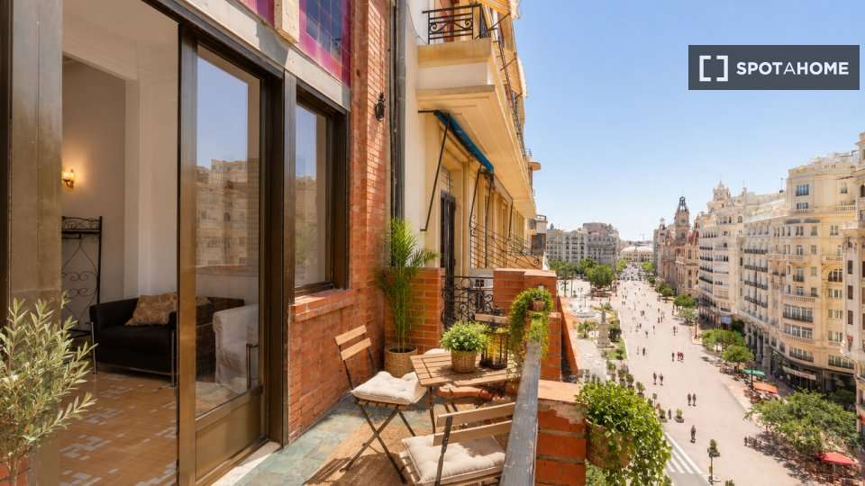 Fotografía del inmueble reportado: 2.500 €/mes — Valencia, Valencia