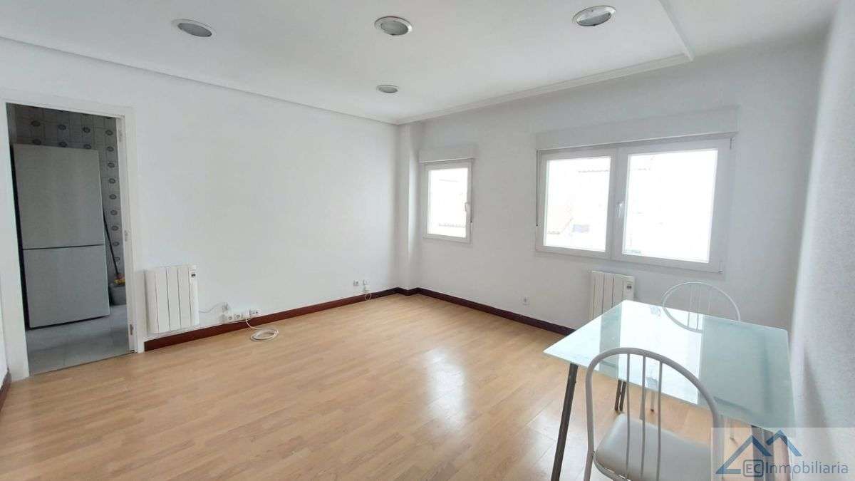 Fotografía del inmueble reportado: 990 €/mes — Santander, Santander