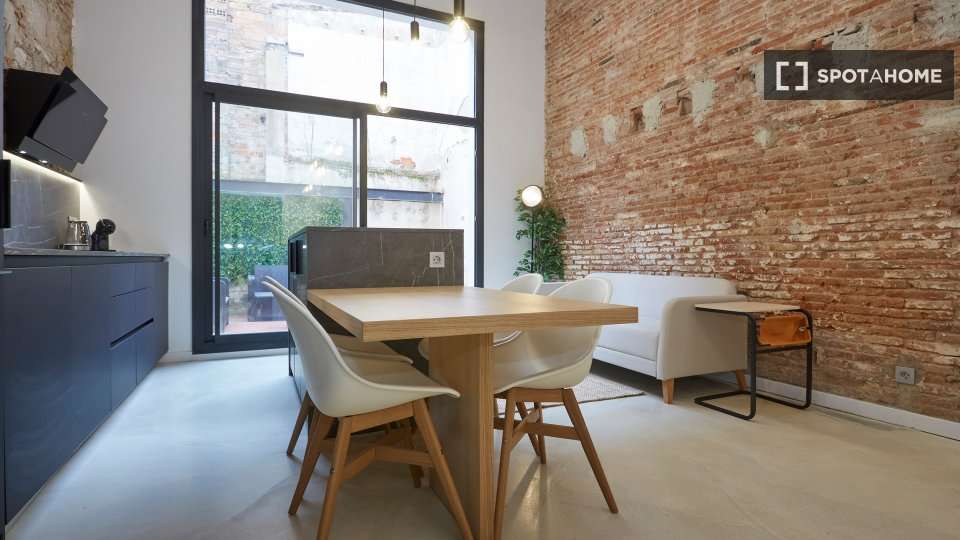 Fotografía del inmueble reportado: 2.150 €/mes — Barcelona, Barcelona
