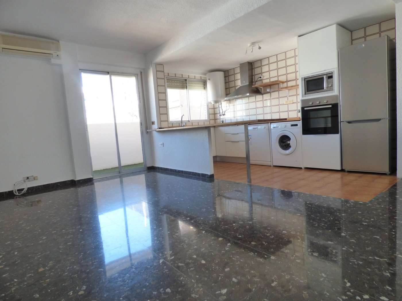 Fotografía del inmueble reportado: 1.100 €/mes — Valencia, Valencia