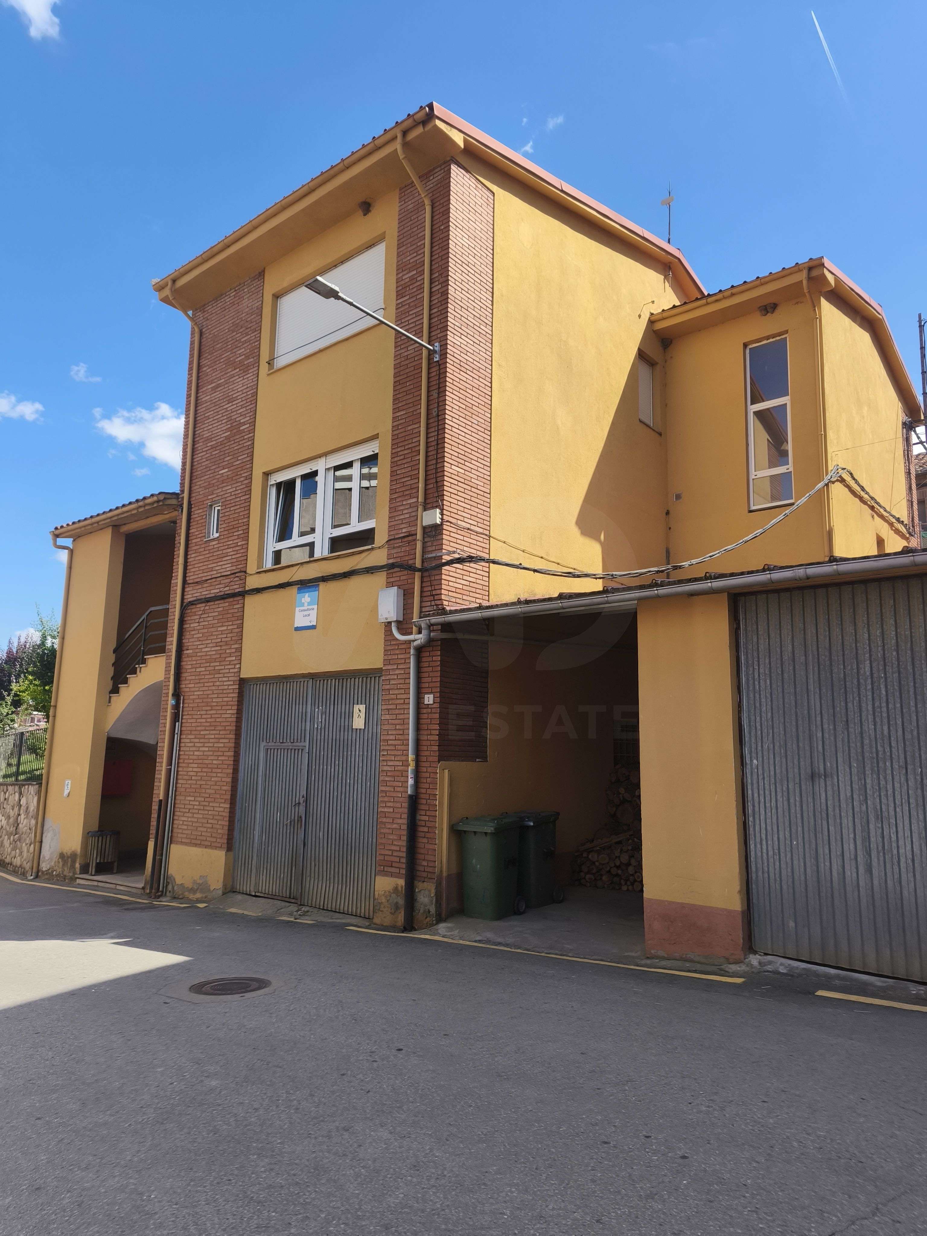 Fotografía del inmueble reportado: 450 €/mes — Almanza, Almanza