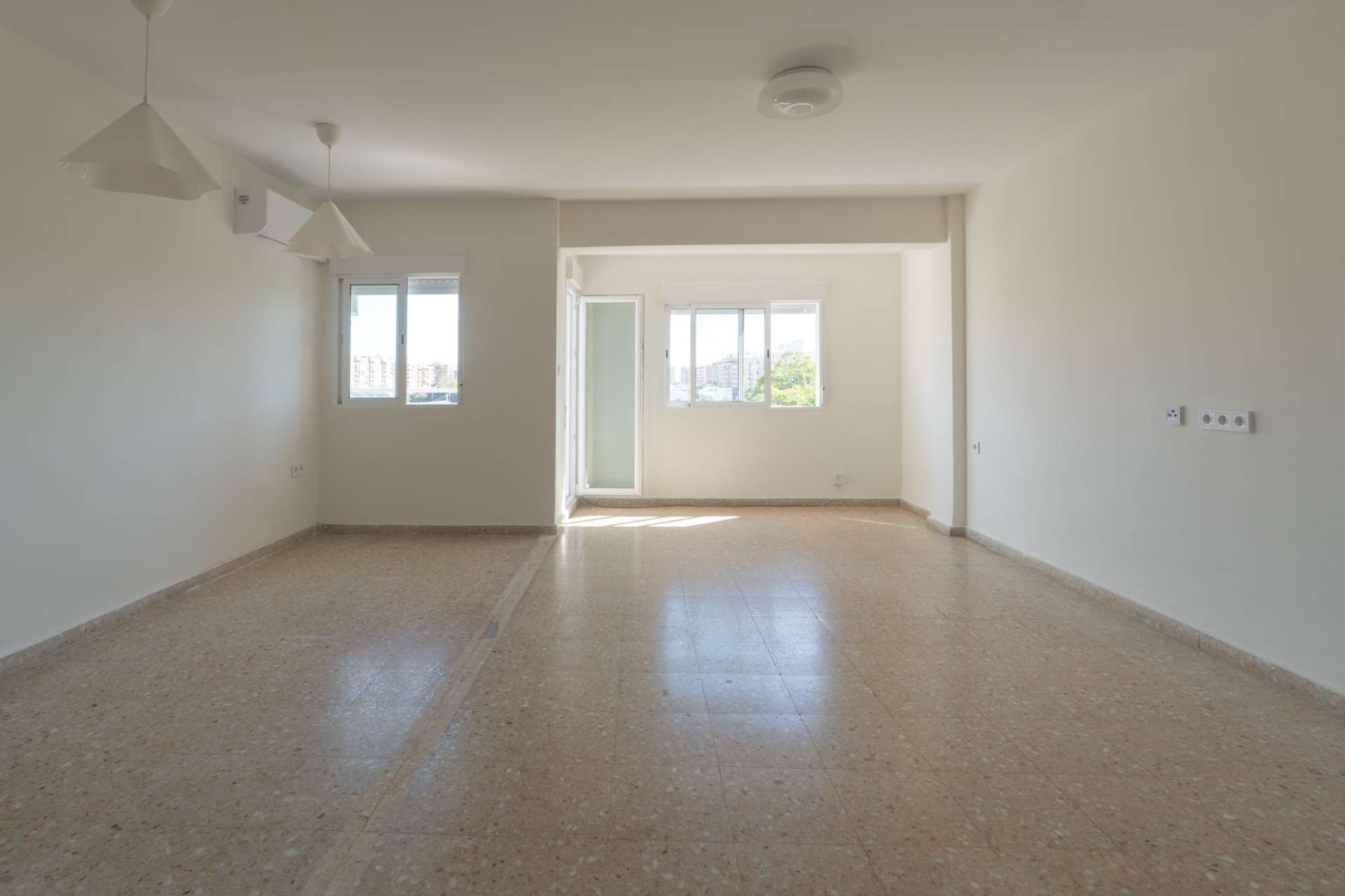 Fotografía del inmueble reportado: 1.300 €/mes — Valencia, Valencia
