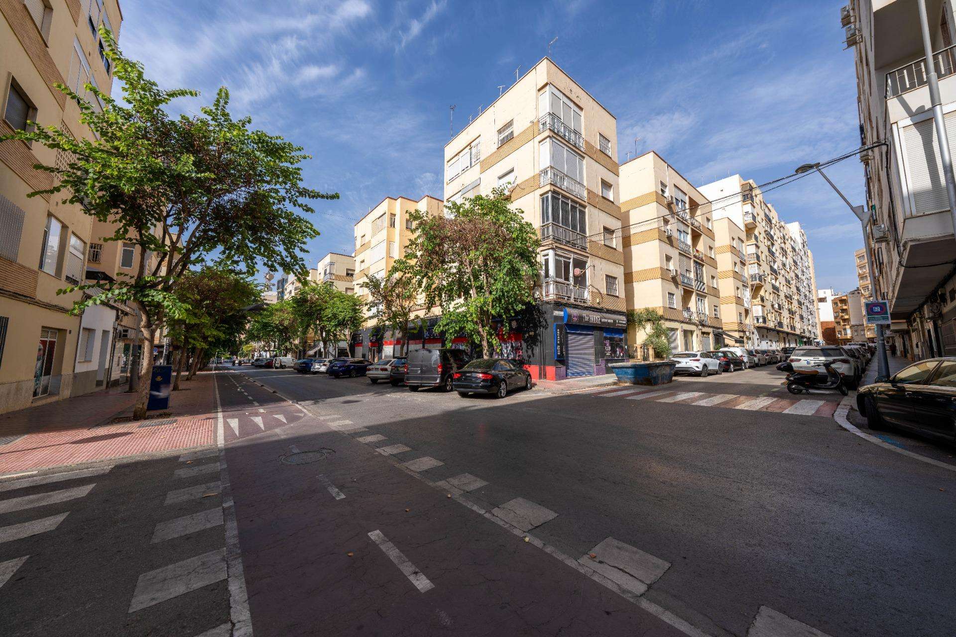 Fotografía del inmueble reportado: 1.000 €/mes — Almería, Almería