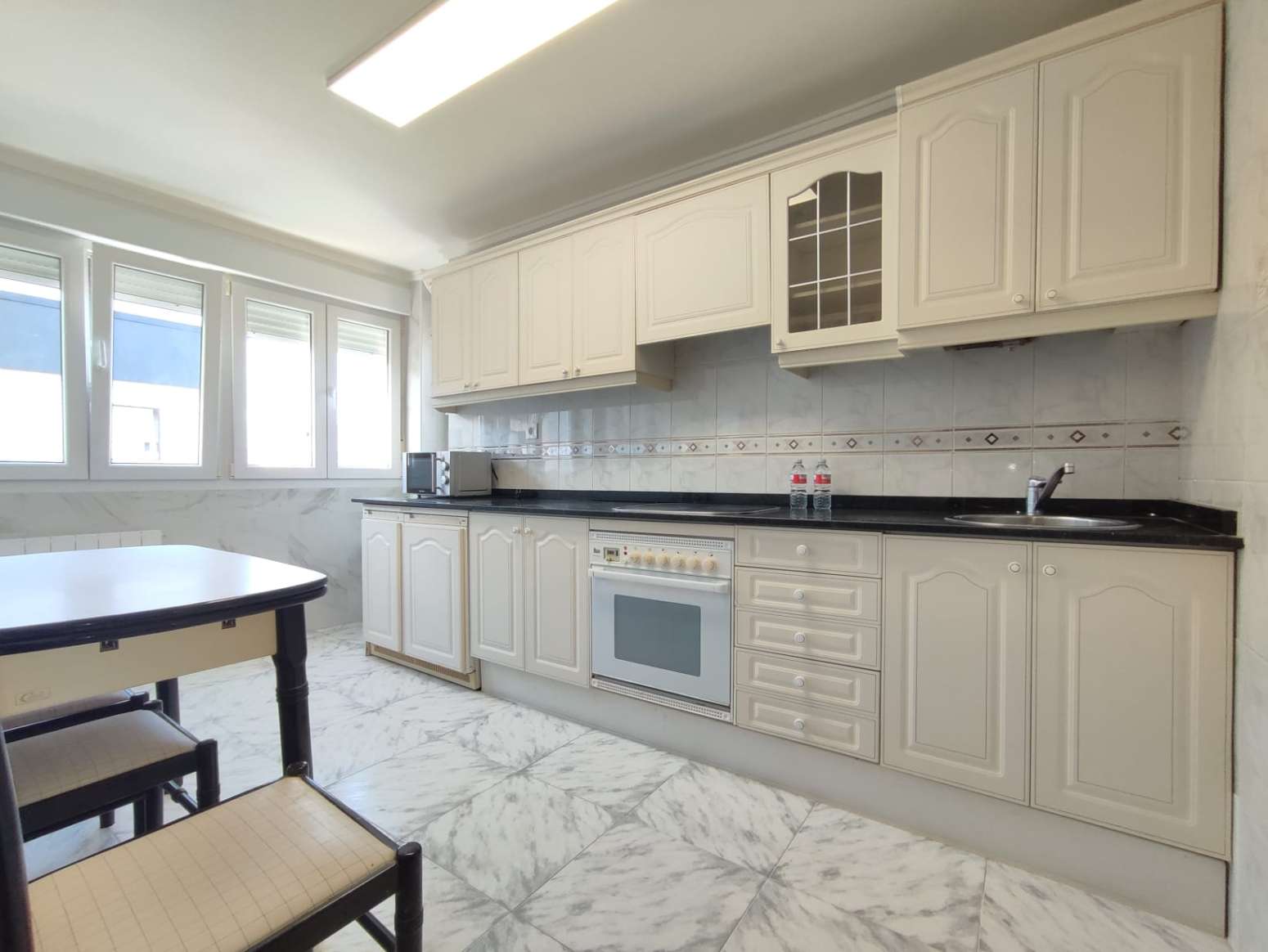 Fotografía del inmueble reportado: 830 €/mes — Gijón, Gijón