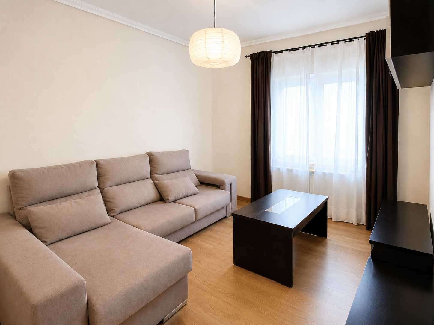 Fotografía del inmueble reportado: 800 €/mes — Torrelavega, Torrelavega