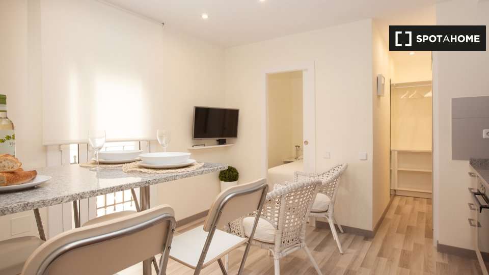 Fotografía del inmueble reportado: 1.350 €/mes — Barcelona, Barcelona