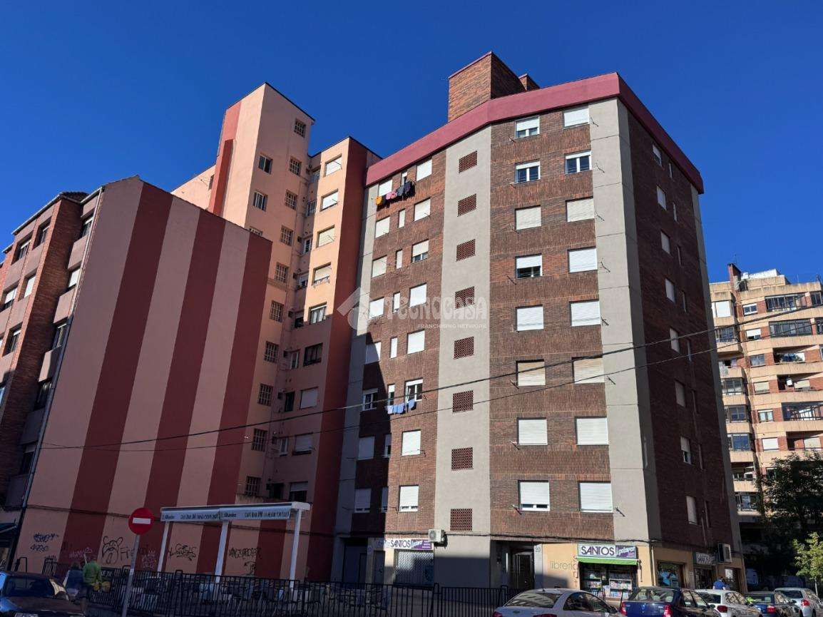 Fotografía del inmueble reportado: 750 €/mes — León, León