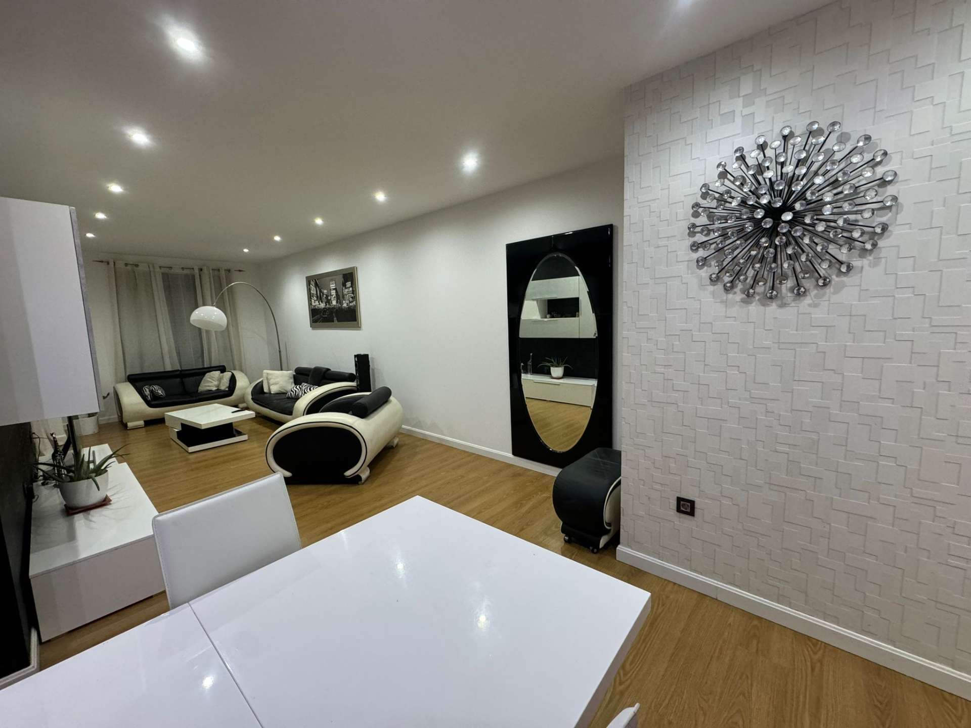 Fotografía del inmueble reportado: 1.000 €/mes — Almería, Almería