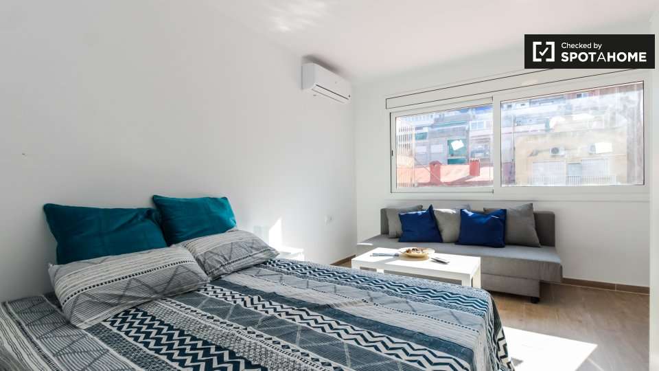 Fotografía del inmueble reportado: 750 €/mes — Barcelona, Barcelona