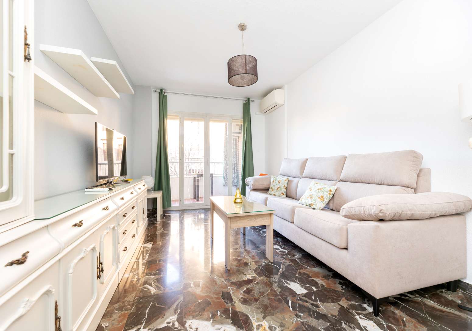 Fotografía del inmueble reportado: 1.050 €/mes — Granada, Granada