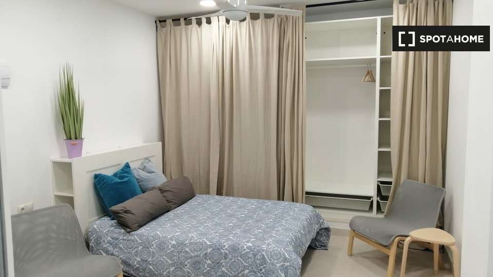 Fotografía del inmueble reportado: 900 €/mes — Valencia, Valencia