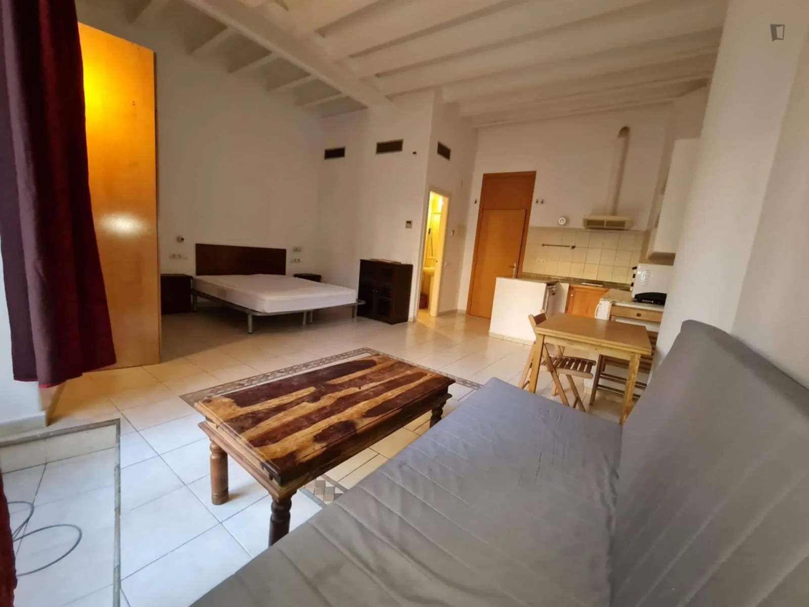 Fotografía del inmueble reportado: 1.050 €/mes — Barcelona, Barcelona