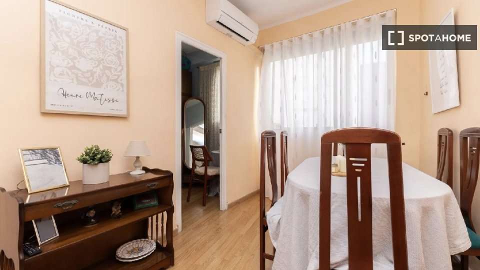 Fotografía del inmueble reportado: 1.100 €/mes — Valencia, Valencia