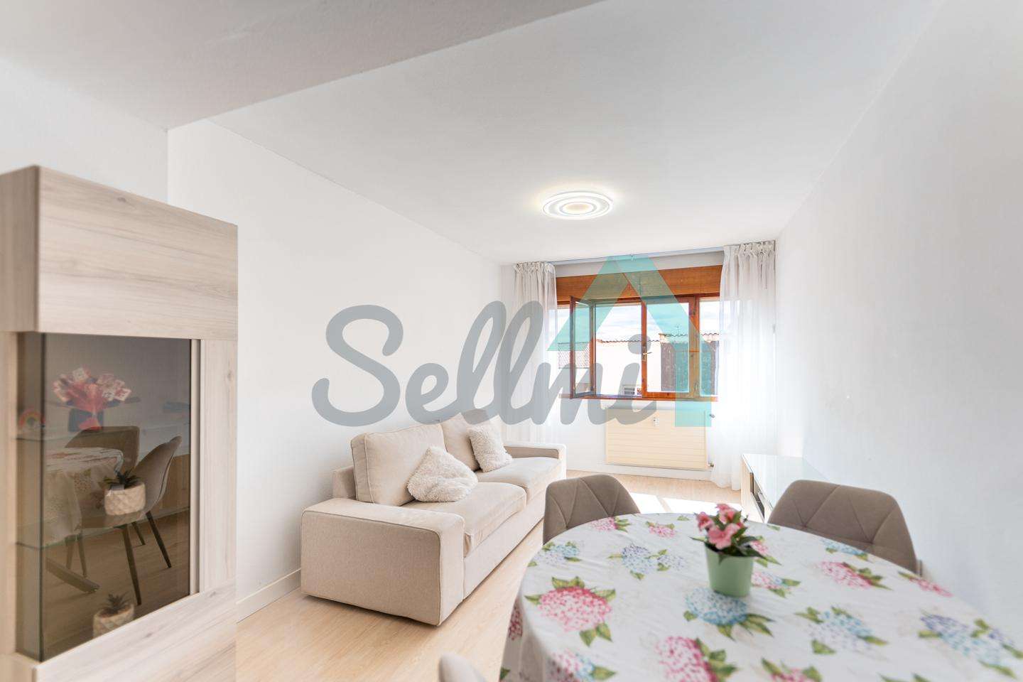 Fotografía del inmueble reportado: 800 €/mes — Oviedo, Oviedo