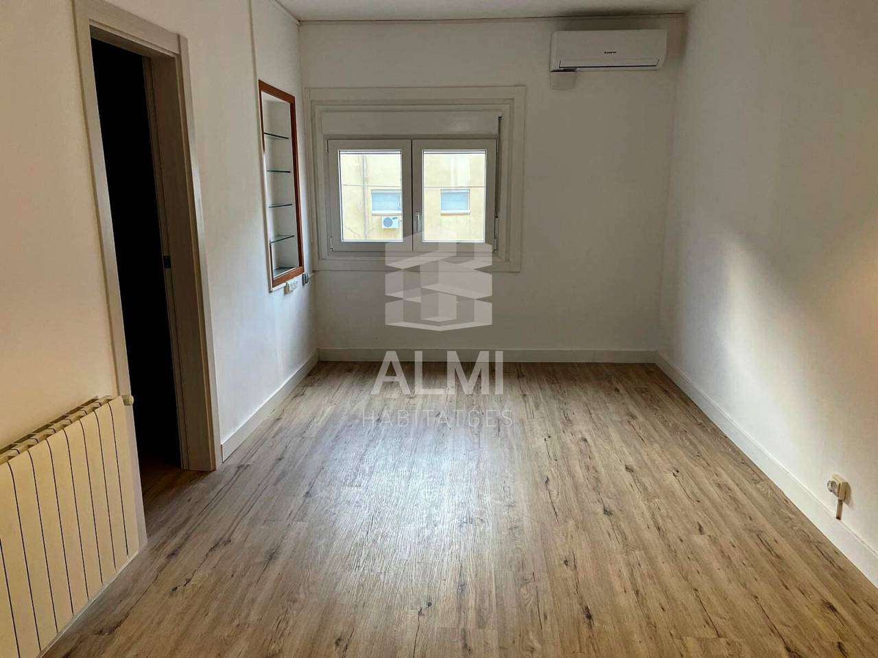 Fotografía del inmueble reportado: 801 €/mes — Barcelona, Barcelona