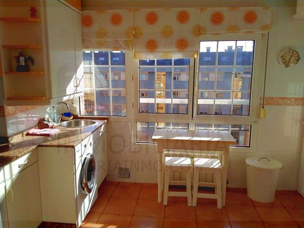 Fotografía del inmueble reportado: 850 €/mes — Oviedo, Oviedo