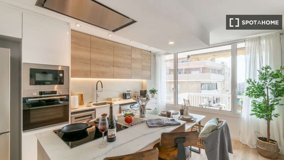 Fotografía del inmueble reportado: 2.400 €/mes — Barcelona, Barcelona