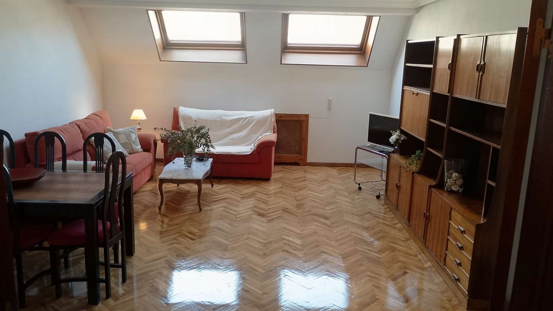 Fotografía del inmueble reportado: 1.100 €/mes — Oviedo, Oviedo