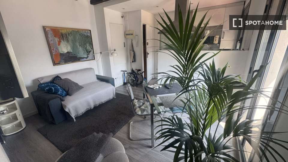 Fotografía del inmueble reportado: 1.050 €/mes — Barcelona, Barcelona