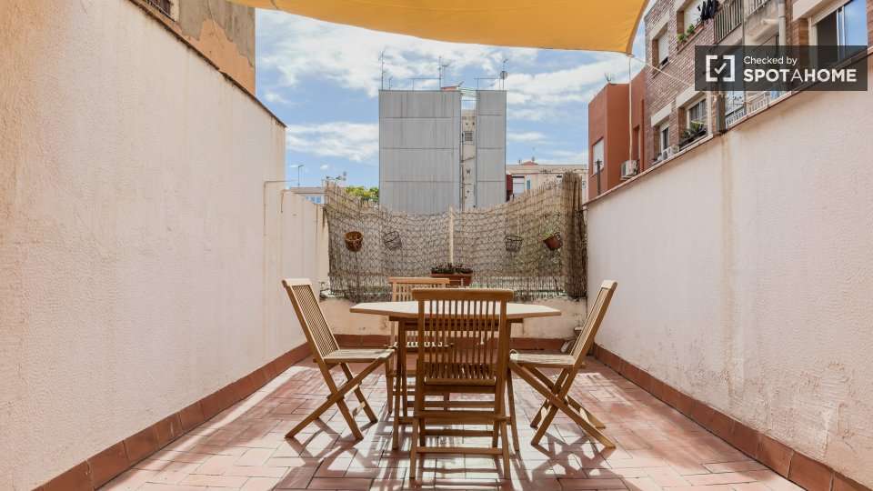Fotografía del inmueble reportado: 1.355 €/mes — Barcelona, Barcelona
