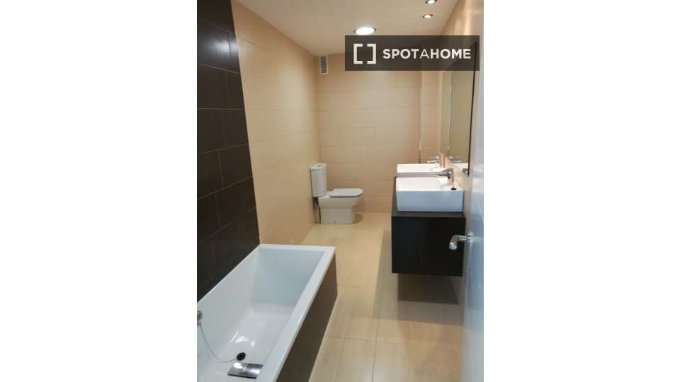 Fotografía del inmueble reportado: 1.400 €/mes — Valencia, Valencia
