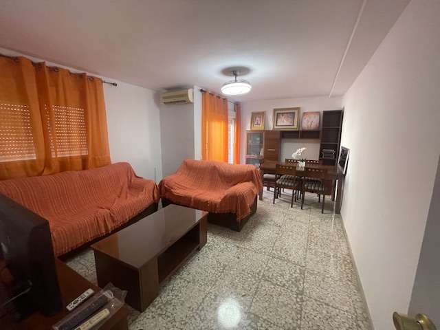 Fotografía del inmueble reportado: 850 €/mes — Almería, Almería