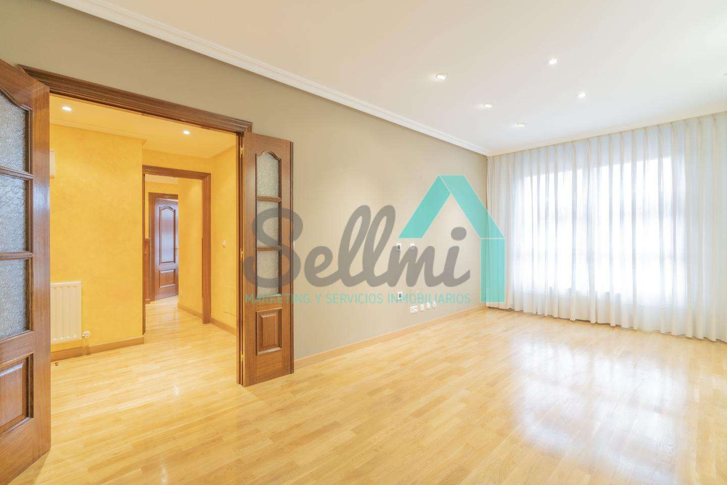 Fotografía del inmueble reportado: 900 €/mes — Oviedo, Oviedo