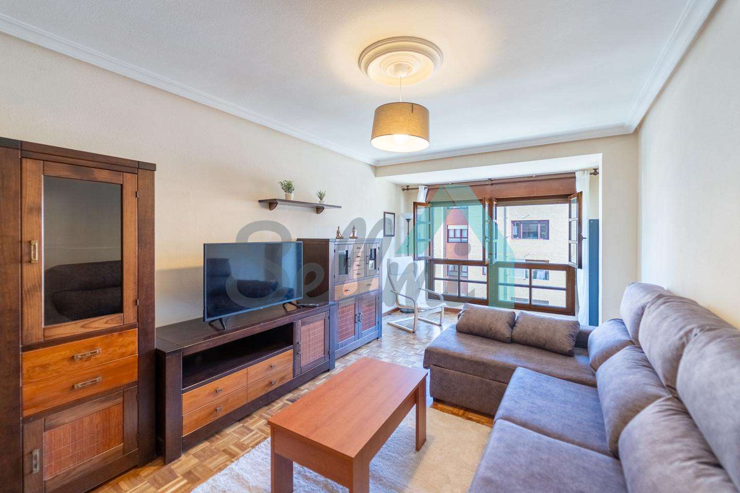 Fotografía del inmueble reportado: 850 €/mes — Oviedo, Oviedo