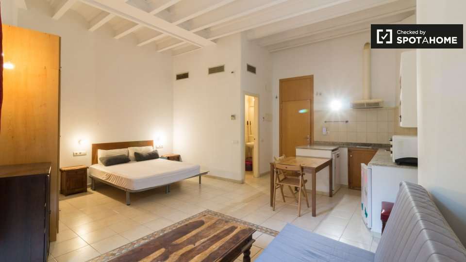 Fotografía del inmueble reportado: 1.050 €/mes — Barcelona, Barcelona