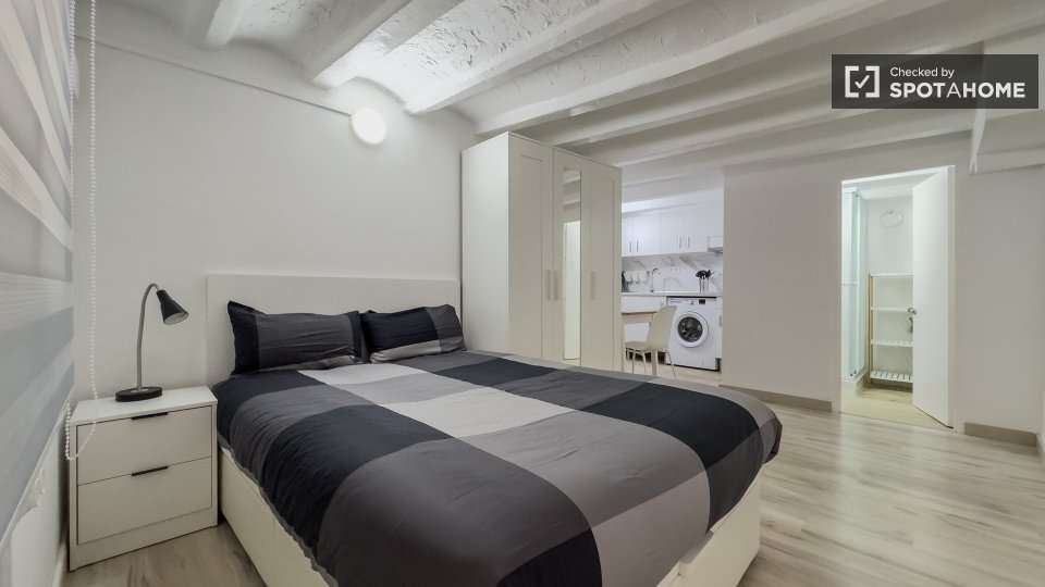 Fotografía del inmueble reportado: 650 €/mes — Barcelona, Barcelona