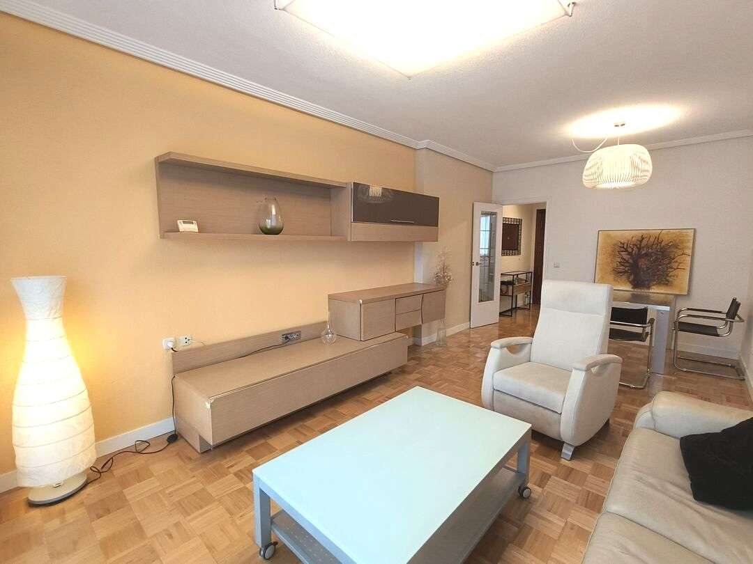 Fotografía del inmueble reportado: 1.200 €/mes — Pamplona, Pamplona
