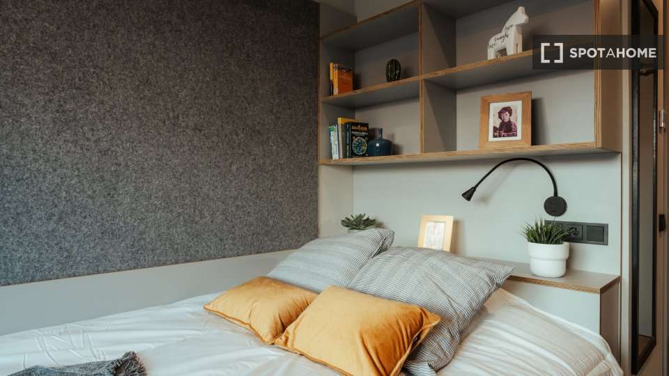 Fotografía del inmueble reportado: 1.370 €/mes — Barcelona, Barcelona