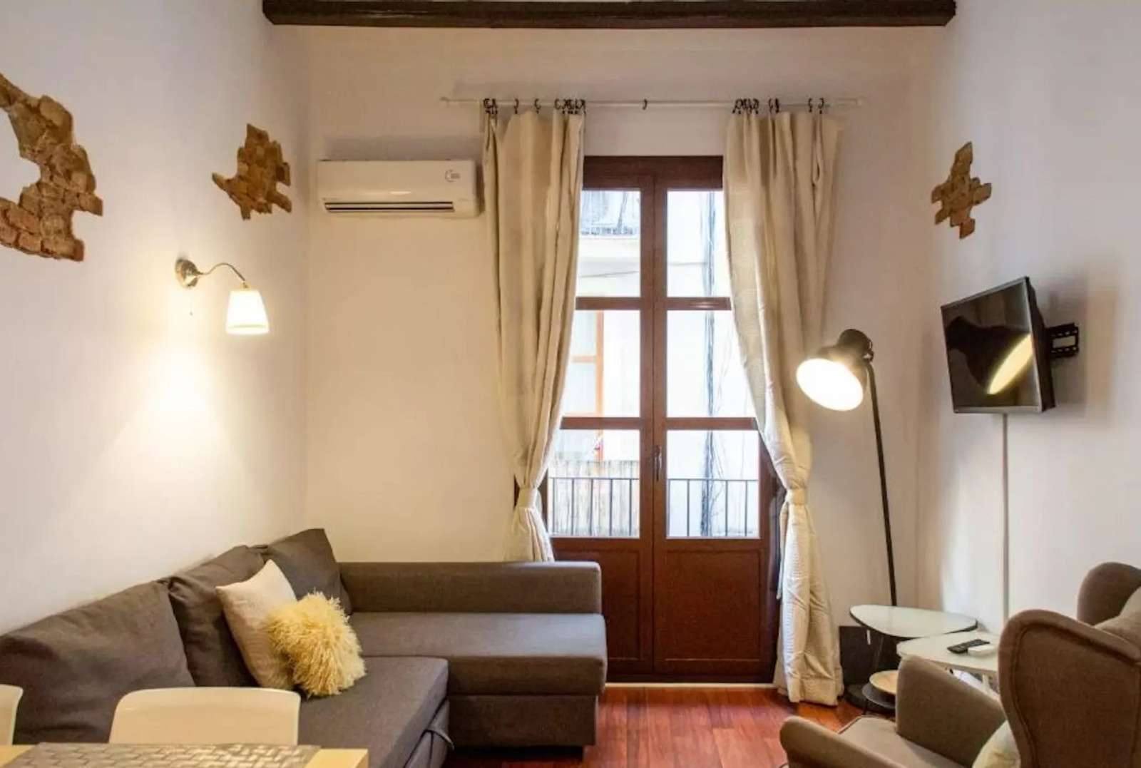 Fotografía del inmueble reportado: 1.100 €/mes — Barcelona, Barcelona