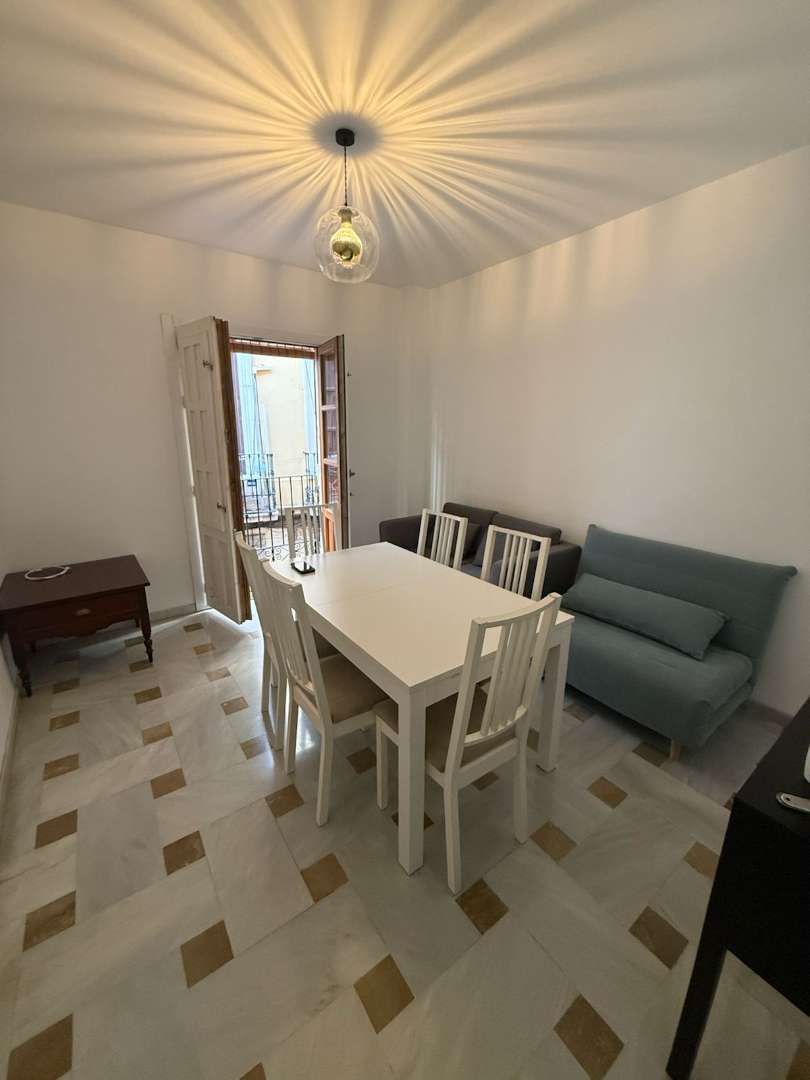Fotografía del inmueble reportado: 900 €/mes — Granada, Granada