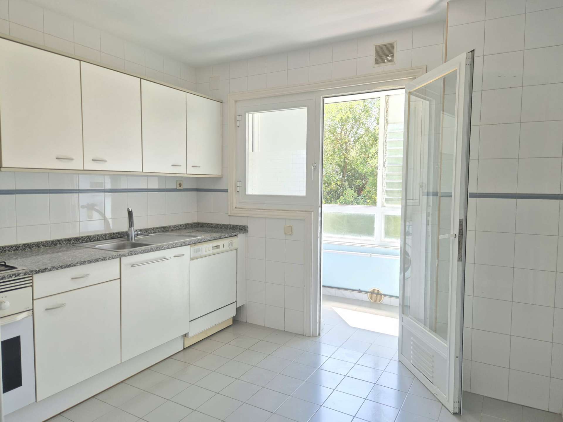 Fotografía del inmueble reportado: 1.000 €/mes — Oleiros, Oleiros