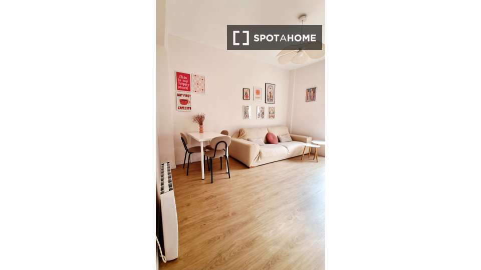 Fotografía del inmueble reportado: 950 €/mes — Valencia, Valencia