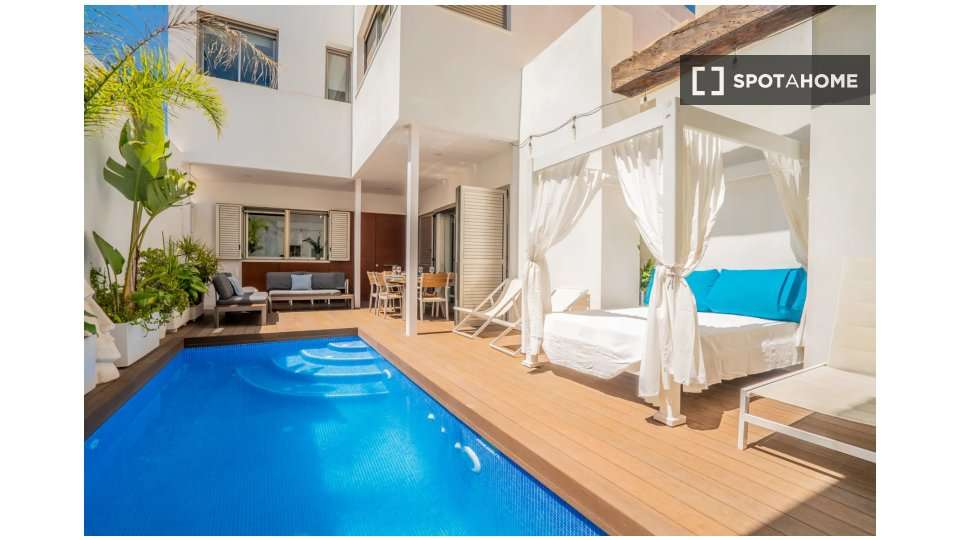Fotografía del inmueble reportado: 4.500 €/mes — Burjassot, Burjassot