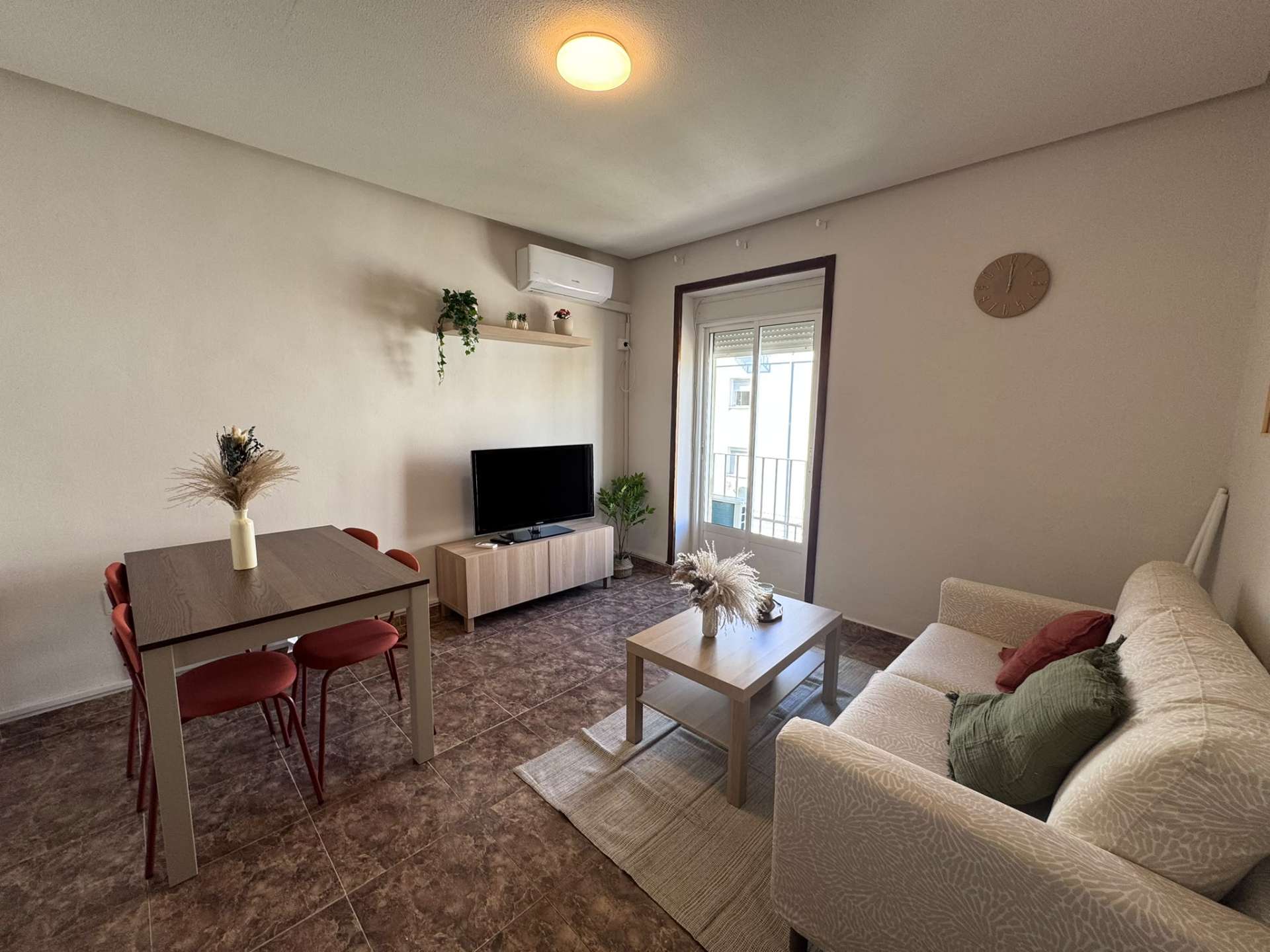 Fotografía del inmueble reportado: 725 €/mes — Jaén, Jaén