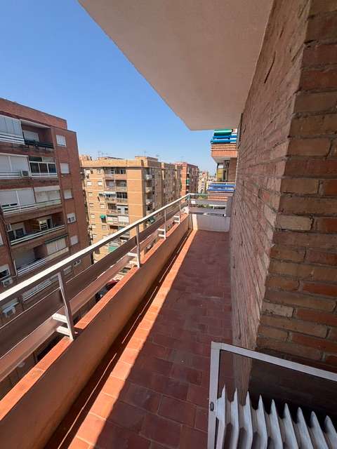 Fotografía del inmueble reportado: 800 €/mes — Granada, Granada